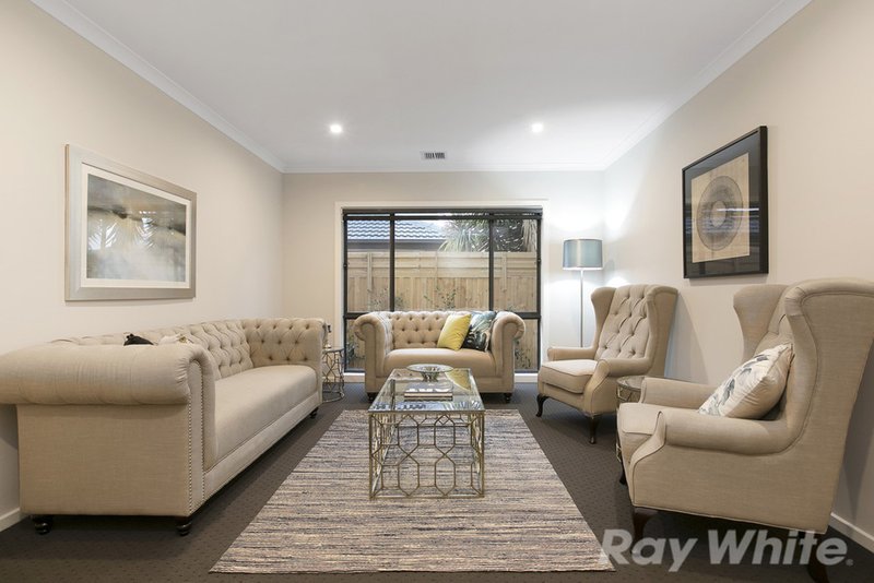 Photo - 6B Tenham Grove, Cheltenham VIC 3192 - Image 3