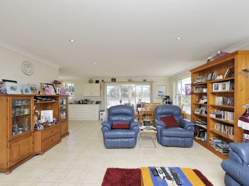 Photo - 6B Whiting Place, Corlette NSW 2315 - Image 5