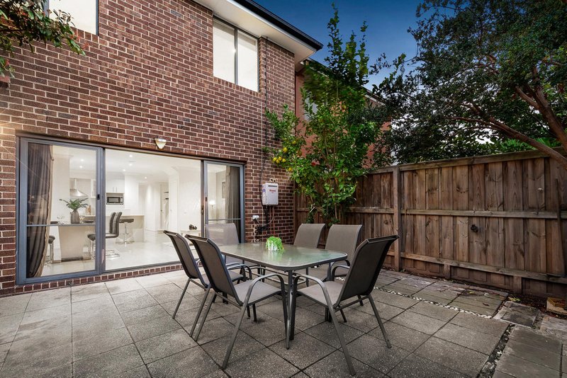 Photo - 6C Brockhoff Drive, Burwood VIC 3125 - Image 7