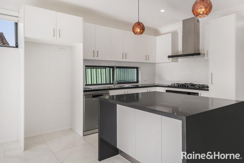 Photo - 6C Pardalote Street, Ingleburn NSW 2565 - Image 3