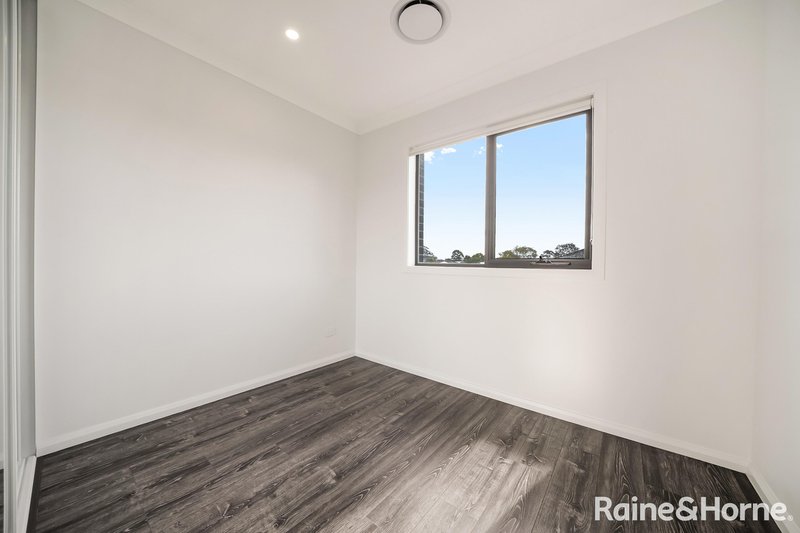 Photo - 6C Pardalote Street, Ingleburn NSW 2565 - Image 9