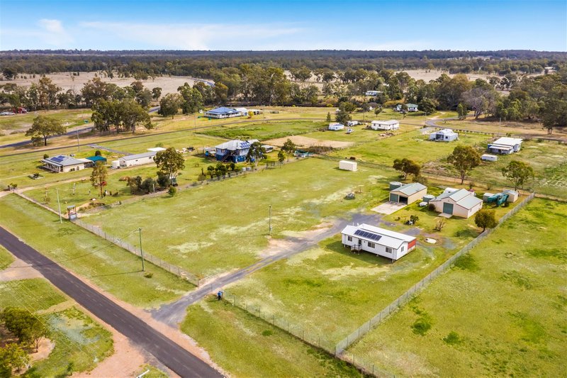 Photo - 7-11 Donald Street, Leyburn QLD 4365 - Image 9