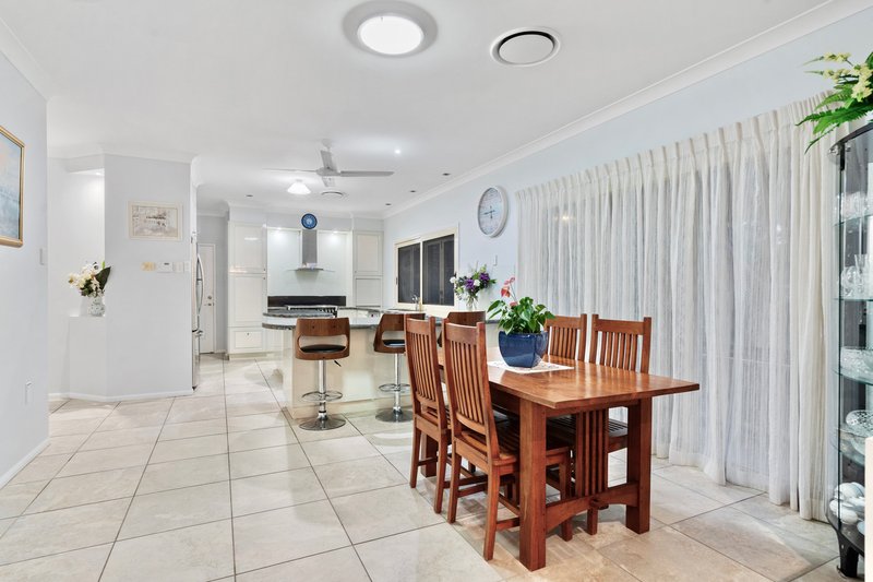 Photo - 7-15 Pinecone Place, Thornlands QLD 4164 - Image 13