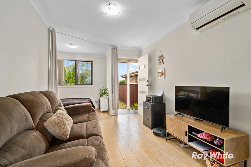 Photo - 7 & 7a Gerald Crescent, Doonside NSW 2767 - Image 2