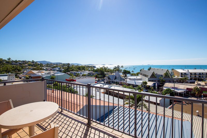 Photo - 7 & 7A/5 Golden Orchid Drive, Airlie Beach QLD 4802 - Image 3