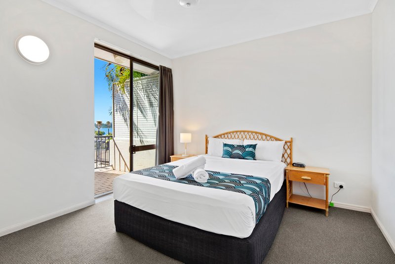 Photo - 7 & 7A/5 Golden Orchid Drive, Airlie Beach QLD 4802 - Image 11