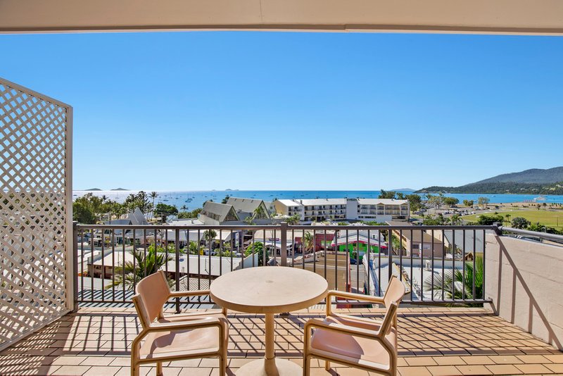 Photo - 7 & 7A/5 Golden Orchid Drive, Airlie Beach QLD 4802 - Image 12