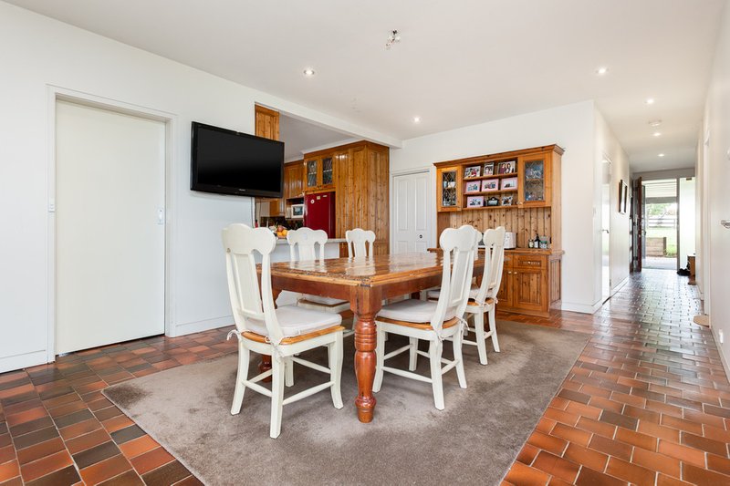 Photo - 7-9 Reservoir Road, Narre Warren North VIC 3804 - Image 7