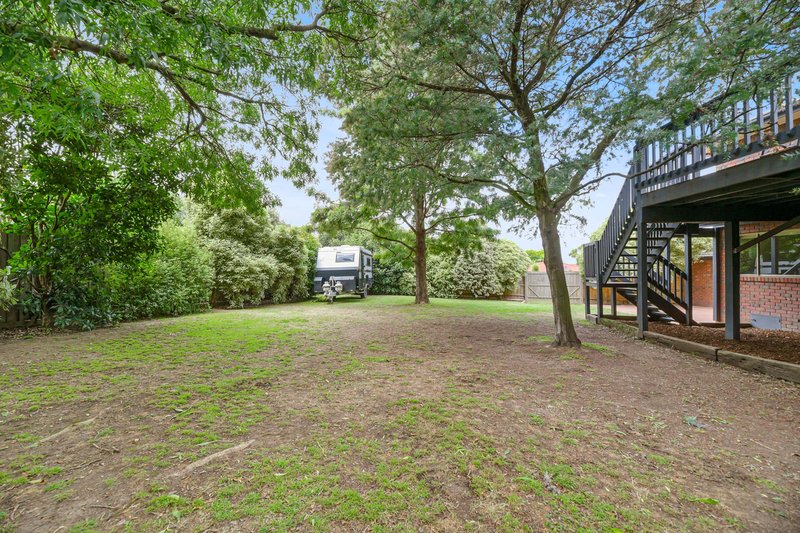 Photo - 7 Abbeydale Court, Berwick VIC 3806 - Image 17