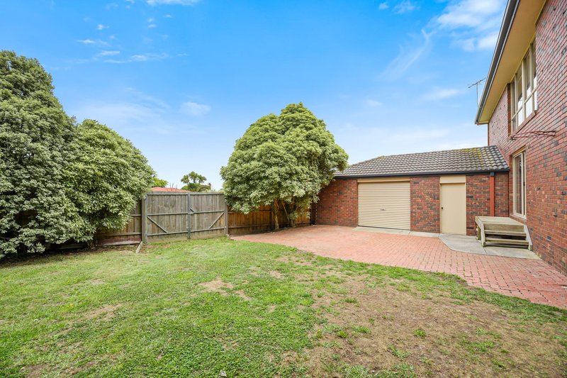 Photo - 7 Abbeydale Court, Berwick VIC 3806 - Image 18