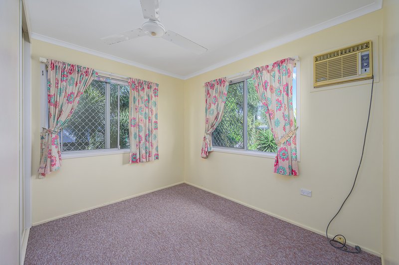 Photo - 7 Acacia Court, Kin Kora QLD 4680 - Image 7