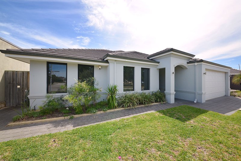 Photo - 7 Acapulco Way, Quinns Rocks WA 6030 - Image 3