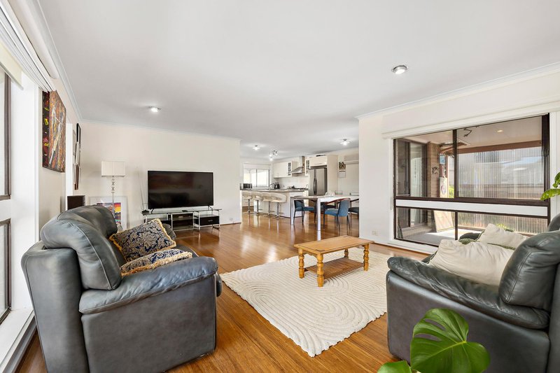 Photo - 7 Achernar Close, Giralang ACT 2617 - Image 3