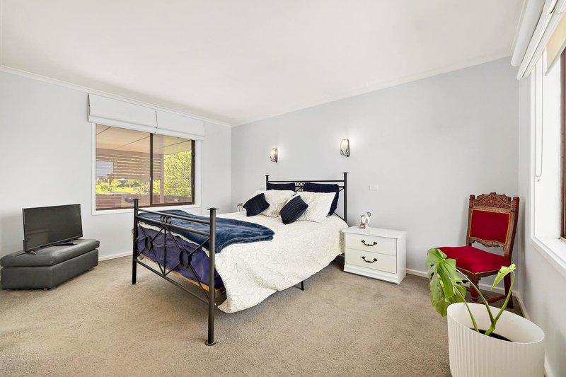 Photo - 7 Achernar Close, Giralang ACT 2617 - Image 7