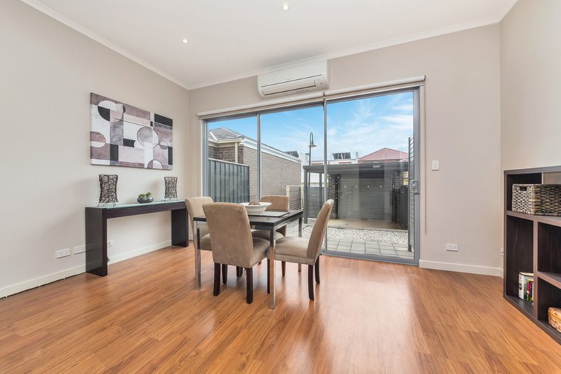 Photo - 7 Adamson Street, Blakeview SA 5114 - Image 4