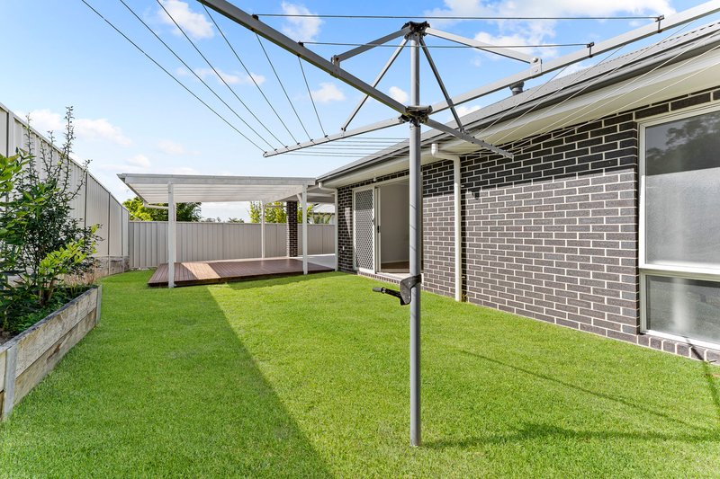 Photo - 7 Adele Avenue, Wadalba NSW 2259 - Image 7