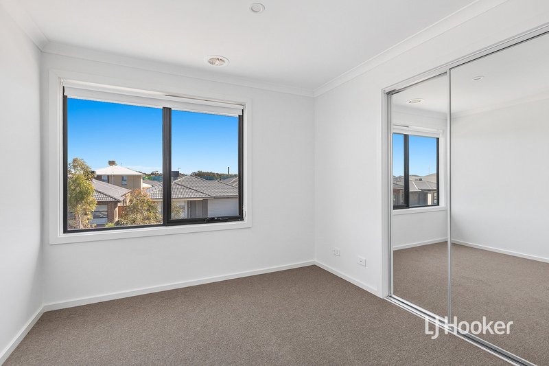 Photo - 7 Aesop Street, Point Cook VIC 3030 - Image 15