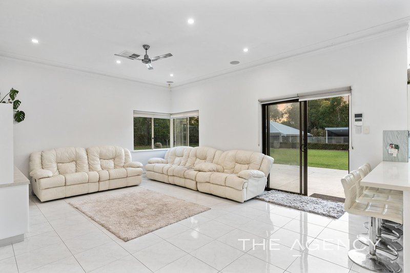 Photo - 7 Agonis Place, Wanneroo WA 6065 - Image 5