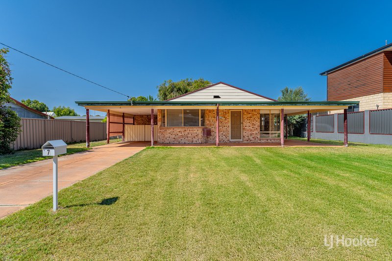 7 Albion Road, Madora Bay WA 6210