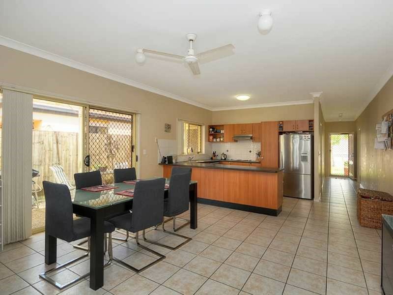 Photo - 7 Alexandrina Drive, Varsity Lakes QLD 4227 - Image 4