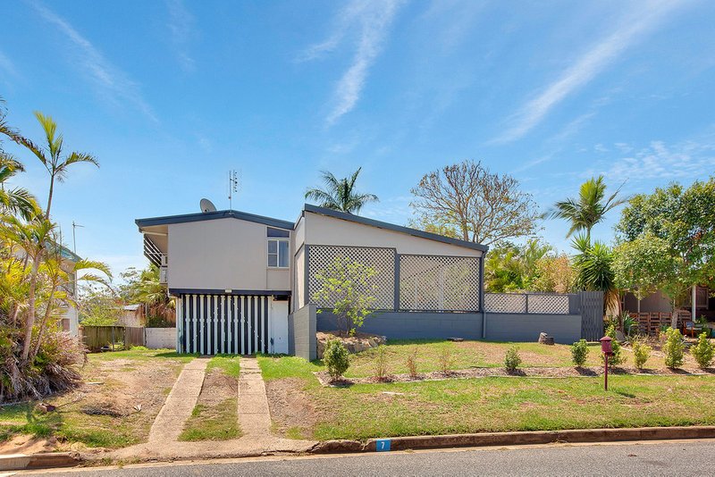 Photo - 7 Allunga Drive, Glen Eden QLD 4680 - Image 2