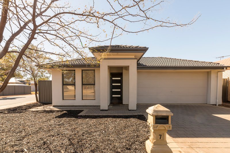 7 Almond Circuit, Munno Para West SA 5115