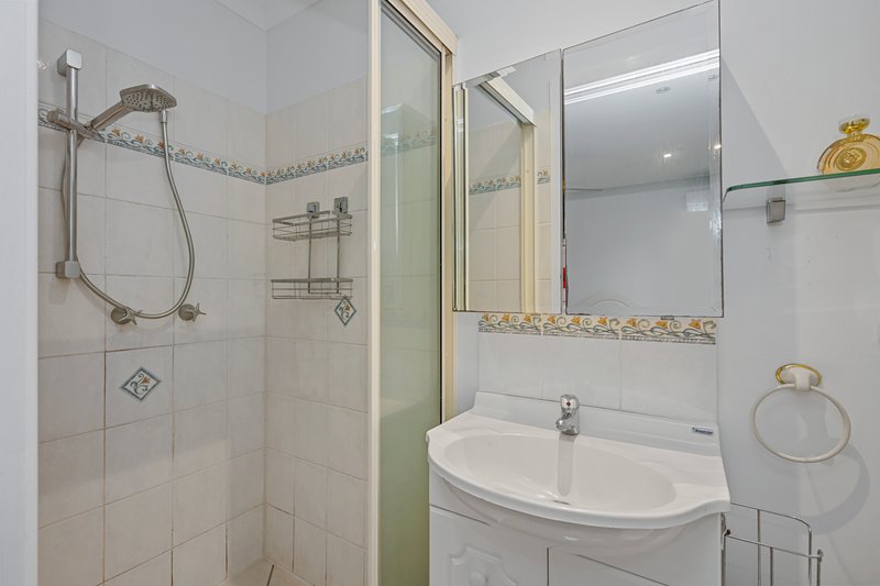 Photo - 7 Almond Court, Bushland Beach QLD 4818 - Image 14