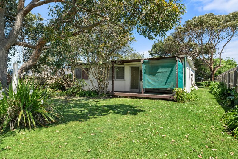 Photo - 7 Alvina Crescent, Surf Beach VIC 3922 - Image 4