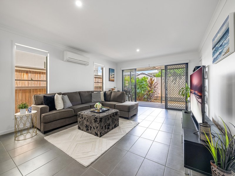 7 Amber Place, Palmview QLD 4553