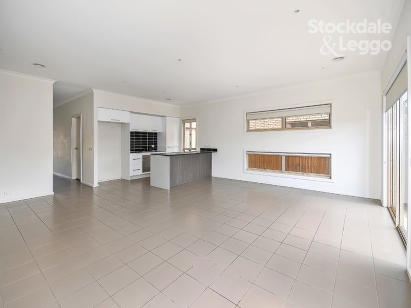 Photo - 7 Amphion Street, Epping VIC 3076 - Image 7