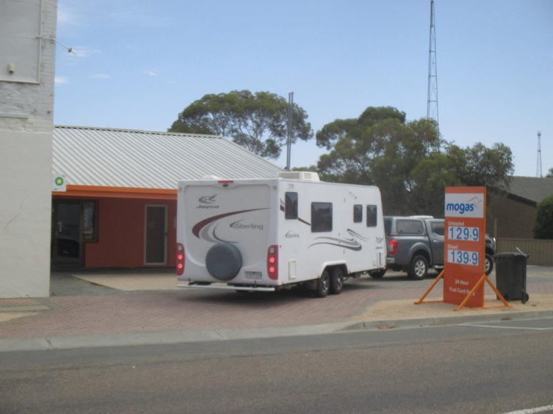 Photo - 7 and 9 Railway Tce , Karoonda SA 5307 - Image 2