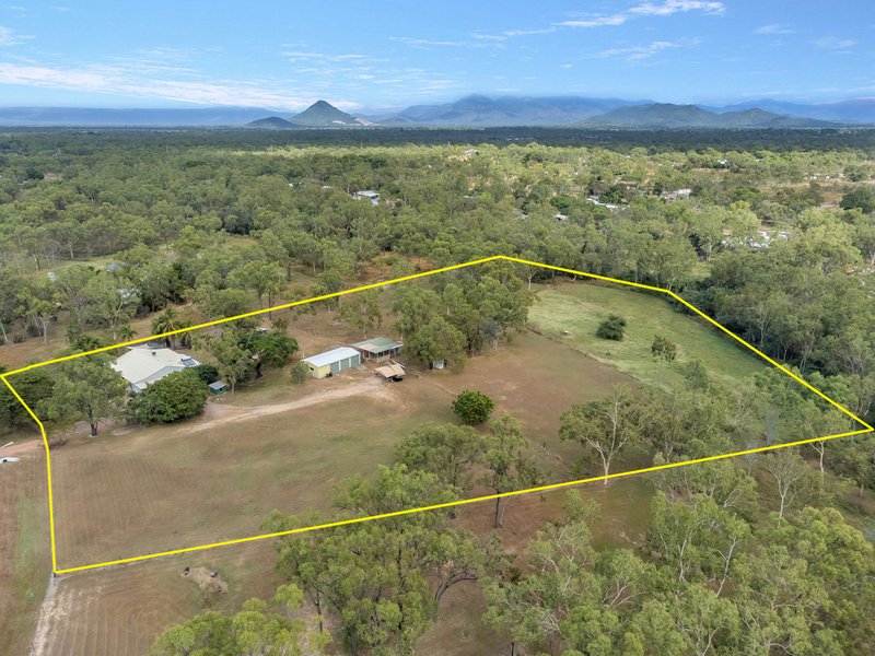 Photo - 7 Andalusian Place, Black River QLD 4818 - Image 15