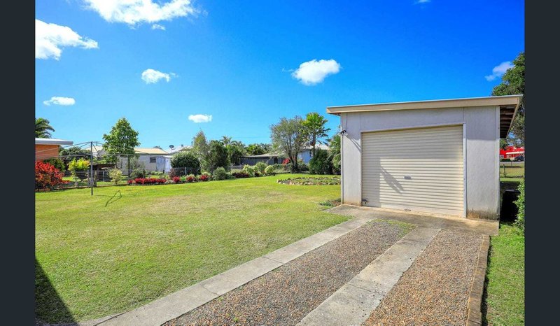 Photo - 7 Anderson Street, Avenell Heights QLD 4670 - Image 13