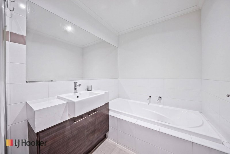 Photo - 7 Angeline Way, Craigieburn VIC 3064 - Image 11