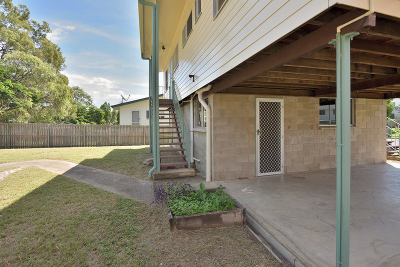 Photo - 7 Angler Street, Toolooa QLD 4680 - Image 15