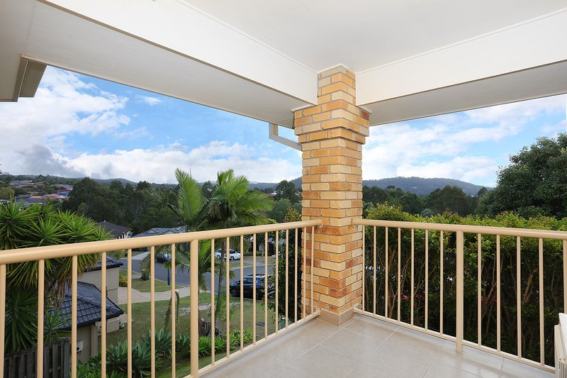 Photo - 7 Angourie Crescent, Pacific Pines QLD 4211 - Image 5