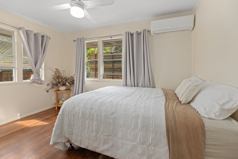 Photo - 7 Ann Street, Kallangur QLD 4503 - Image 4