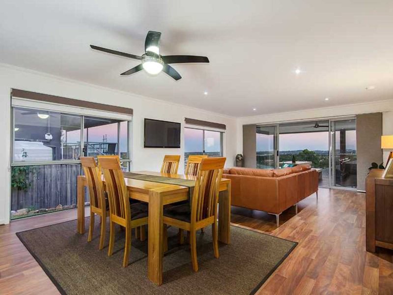 Photo - 7 Annabelle Crescent, Upper Coomera QLD 4209 - Image 6