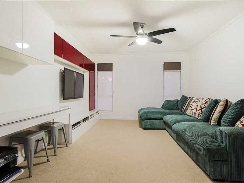 Photo - 7 Annabelle Crescent, Upper Coomera QLD 4209 - Image 10