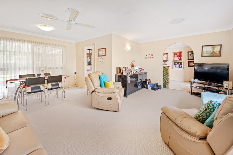 Photo - 7 Anthony Drive, Burleigh Waters QLD 4220 - Image 6
