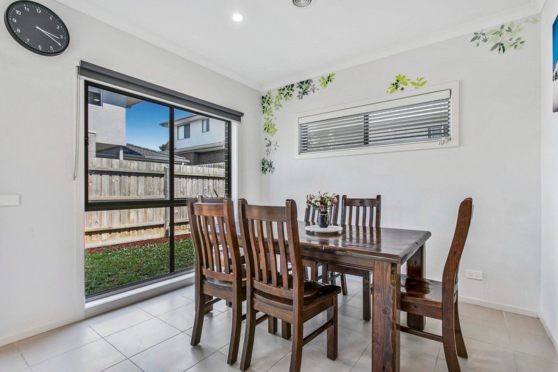 Photo - 7 Apex Place, Berwick VIC 3806 - Image 6