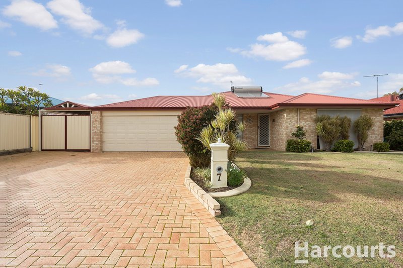 Photo - 7 Appressa Place, Greenfields WA 6210 - Image 3