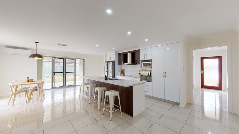 Photo - 7 Aquarius Court, Dubbo NSW 2830 - Image 2