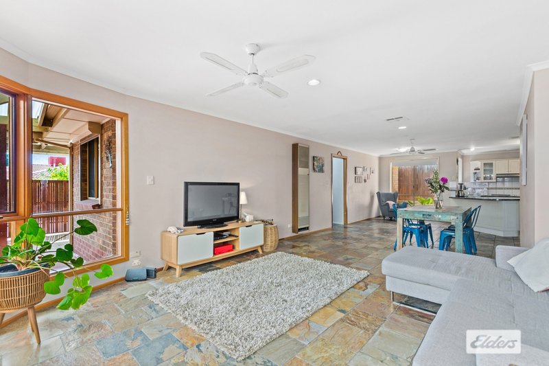 Photo - 7 Arachne Drive, Hallett Cove SA 5158 - Image 4