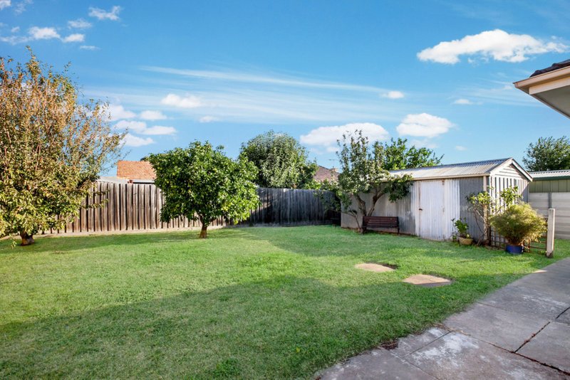 Photo - 7 Arbor Avenue, Reservoir VIC 3073 - Image 15