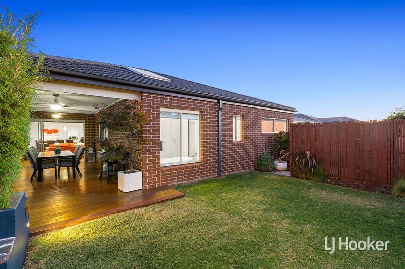 Photo - 7 Arbour Avenue, Point Cook VIC 3030 - Image 19