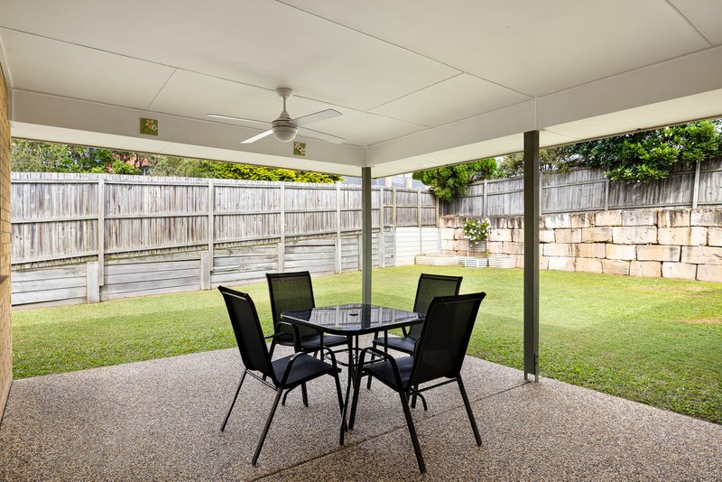 Photo - 7 Ardennes Close, Mansfield QLD 4122 - Image 12