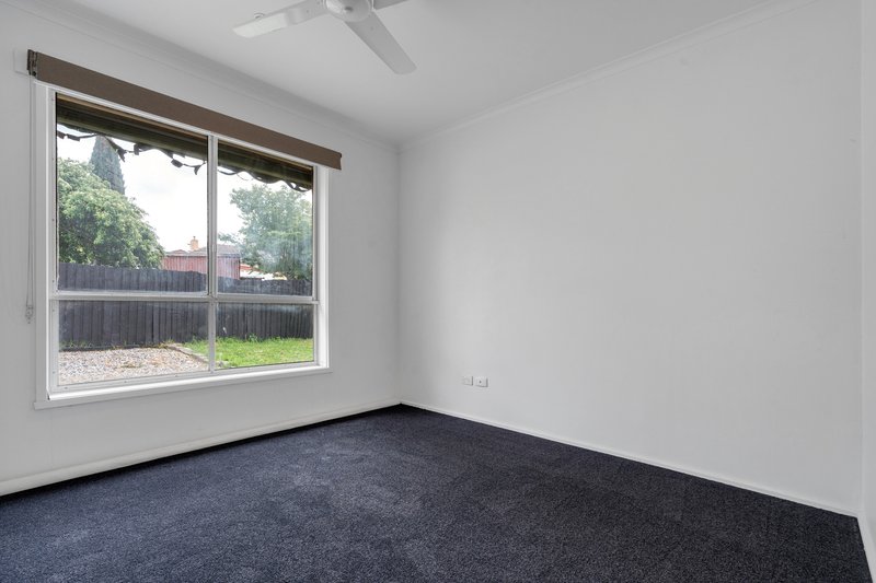 Photo - 7 Aris Court, Craigieburn VIC 3064 - Image 6