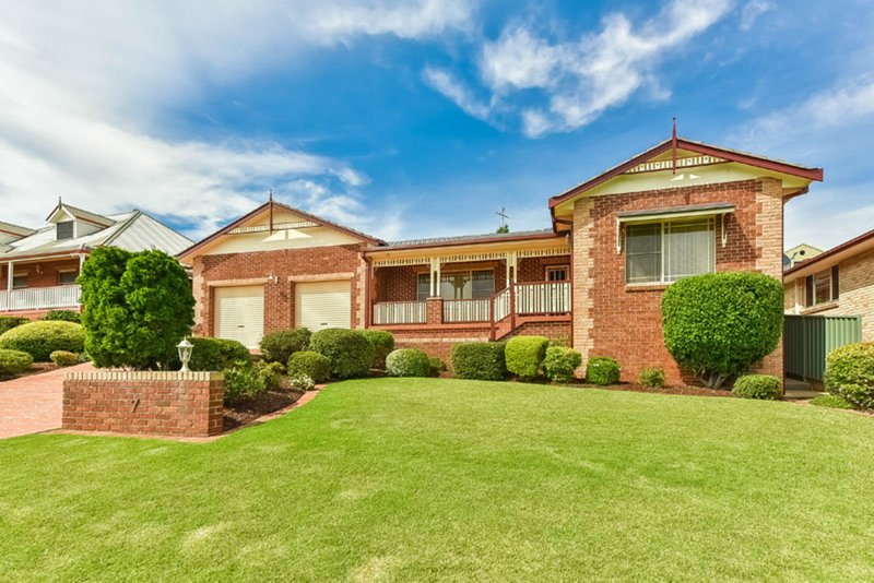 7 Armytage Place, Glen Alpine NSW 2560