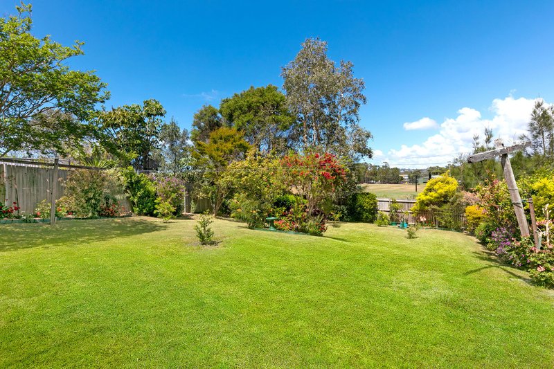 Photo - 7 Arnott Crescent, Warriewood NSW 2102 - Image 3